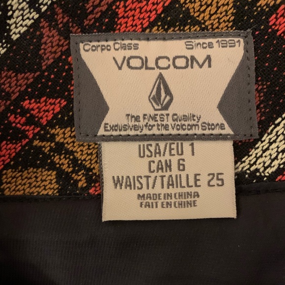 Volcom Mini Skirt - Picture 3 of 3